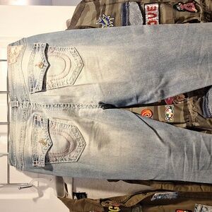 True Religion size 34 light blue and pink stitching